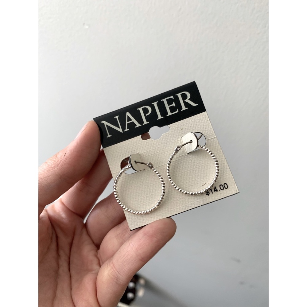 🎀FREE WITH ANY OTHER PURCHASE FROM MY CLOSET Napier Silver Women’s Hoop Earring